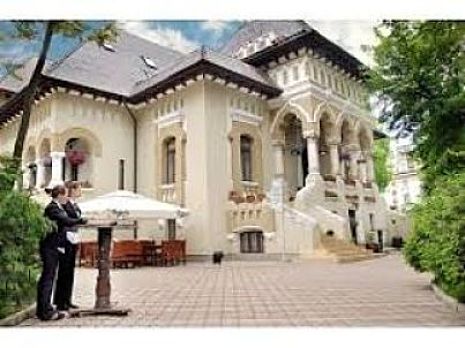 Restaurant Hanu Berarilor Casa Oprea Soare centre historique Bucarest